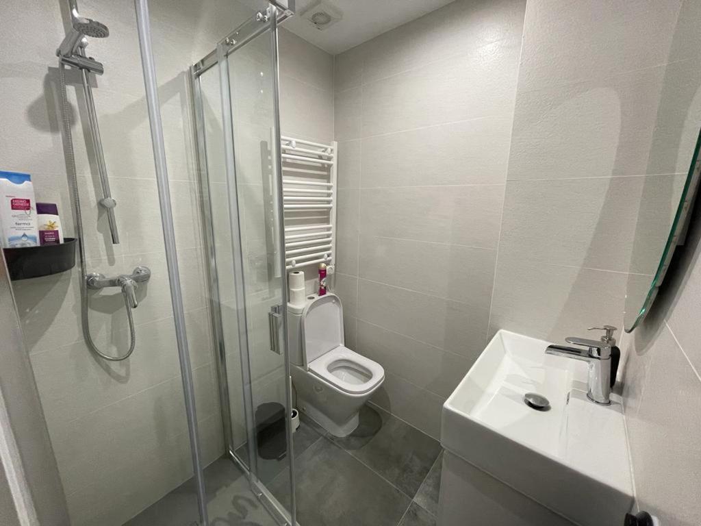 Habitacion Privada En El Centro De Bilbao Exterior foto